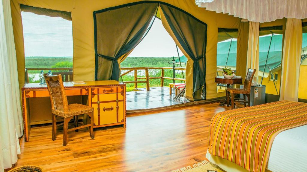 Sifa safari lodge